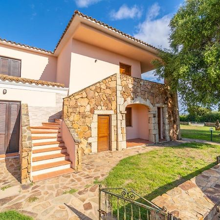 Iss Travel, Pedra Rosa 2 Bedroom Apartments With Private Terrace And Air Conditioning San Teodoro  Exterior foto